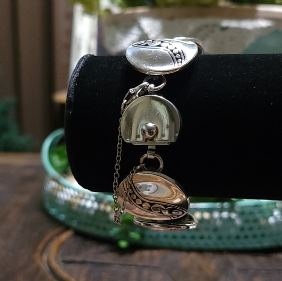 Brighton A La Mode Concave Disk Bracelet - Picture 3 of 5